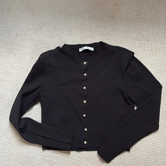Zara Black Viscose Knit Cardigan with Padded Shoulders and Pearl Buttons - Picture 8 of 10